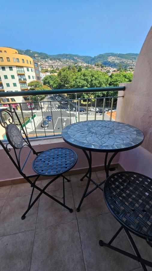 Garden And Seaview Apartment - Free Parking Funchal  Exterior photo
